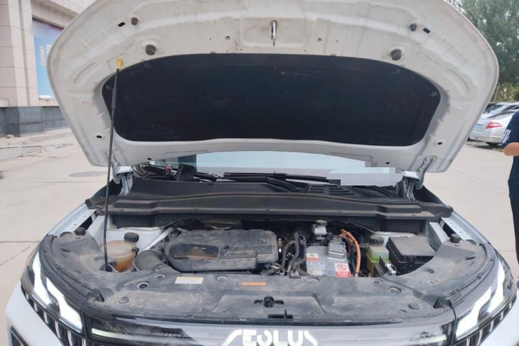Used Dongfeng Aeolus Huge 2022 Mach Dual-Motor 1.5T MHD Dare-to-Dream Edition Engine Bay
