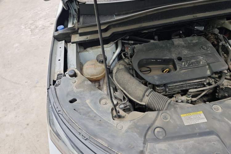 Used Dongfeng Aeolus Huge 2022 Mach Dual-Motor 1.5T MHD Dare-to-Dream Edition Engine Bay Right