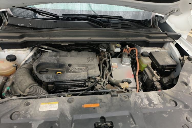 Used Dongfeng Aeolus Huge 2022 Mach Dual-Motor 1.5T MHD Dare-to-Dream Edition Engine Bay