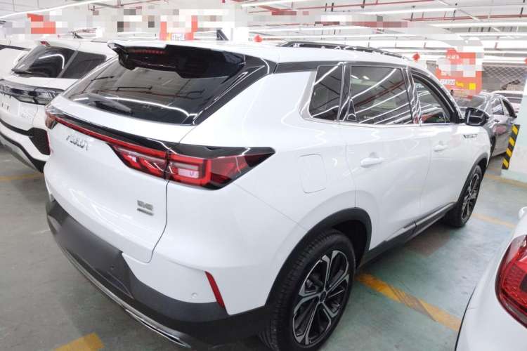 Used Dongfeng Aeolus Huge 2022 Mach Dual-Motor 1.5T MHD Dare-to-Dream Edition Exterior 3