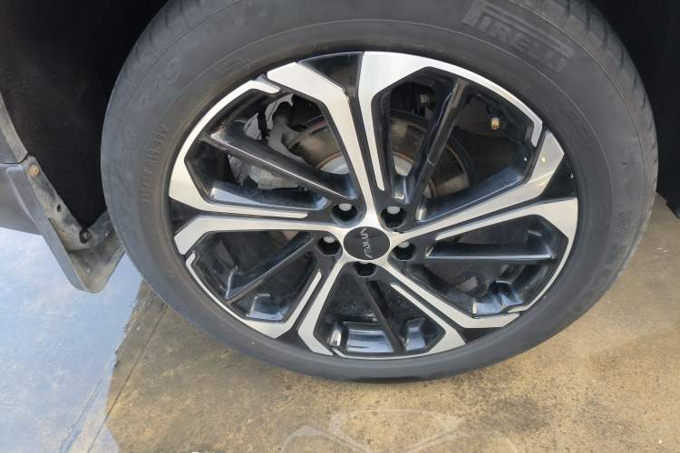 Used Dongfeng Aeolus Huge 2022 Mach Dual-Motor 1.5T MHD Dare-to-Dream Edition Exterior 5