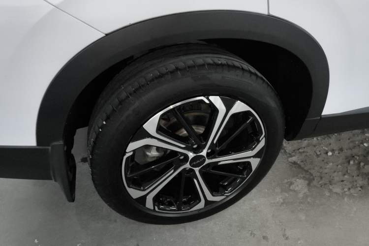 Used Dongfeng Aeolus Huge 2022 Mach Dual-Motor 1.5T MHD Dare-to-Dream Edition Exterior 8
