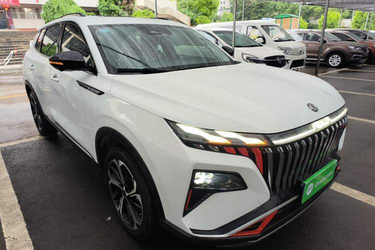 Used Dongfeng Aeolus Huge 2022 Mach Dual-Motor 1.5T MHD Dare-to-Dream Edition Front Right 45 Deg