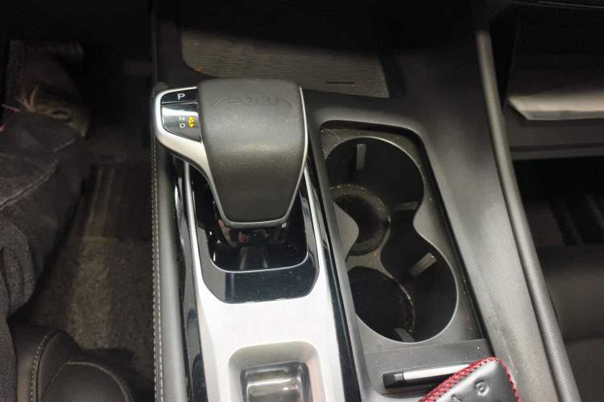 Used Dongfeng Aeolus Huge 2022 Mach Dual-Motor 1.5T MHD Dare-to-Dream Edition Gear Lever