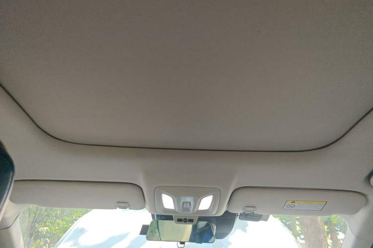 Used Dongfeng Aeolus Huge 2022 Mach Power 1.5T Dare-to-Love Edition Headliner