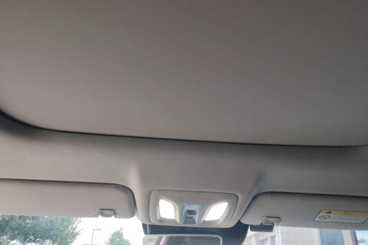 Used Dongfeng Aeolus Huge 2022 Mach Dual-Motor 1.5T MHD Dare-to-Dream Edition Headliner