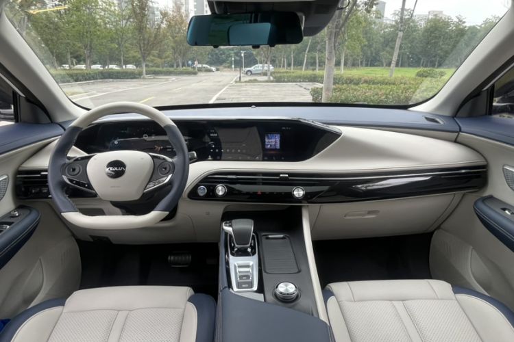 Used Dongfeng Aeolus Huge 2022 Mach Power 1.5T Dare-Enjoy Edition · Smart Interior 5