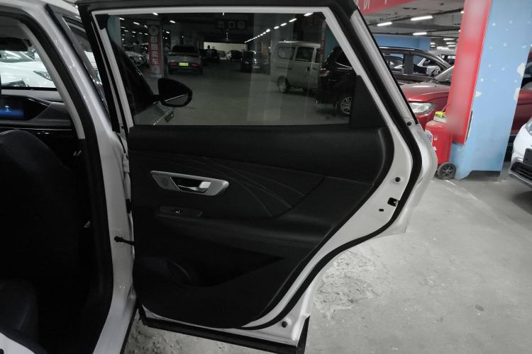 Used Dongfeng Aeolus Huge 2022 Mach Dual-Motor 1.5T MHD Dare-to-Dream Edition Interior 6