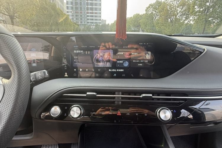 Used Dongfeng Aeolus Huge 2022 Mach Dual-Motor 1.5T MHD Dare-to-Dream Edition Interior 7