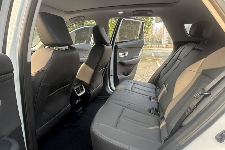 Used Dongfeng Aeolus Huge 2022 Mach Dual-Motor 1.5T MHD Dare-to-Dream Edition Interior 9