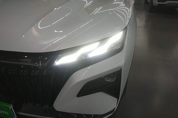 Used Dongfeng Aeolus Huge 2022 Mach Power 1.5T DareDrive Edition · Smart Left Front Headlight