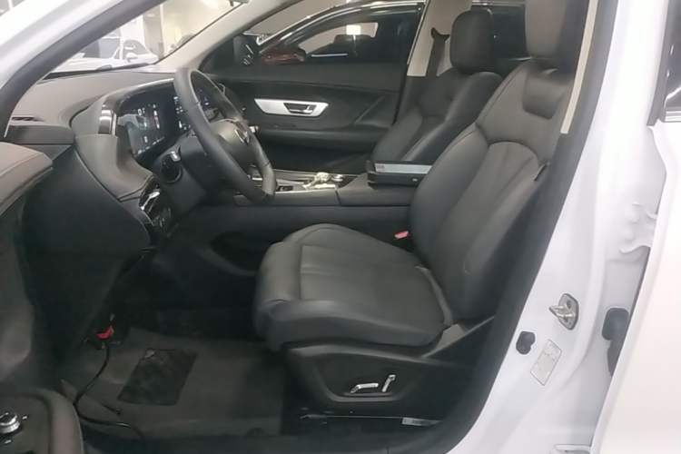 Used Dongfeng Aeolus Huge 2022 Mach Power 1.5T DareDrive Edition · Smart Left Front Seat