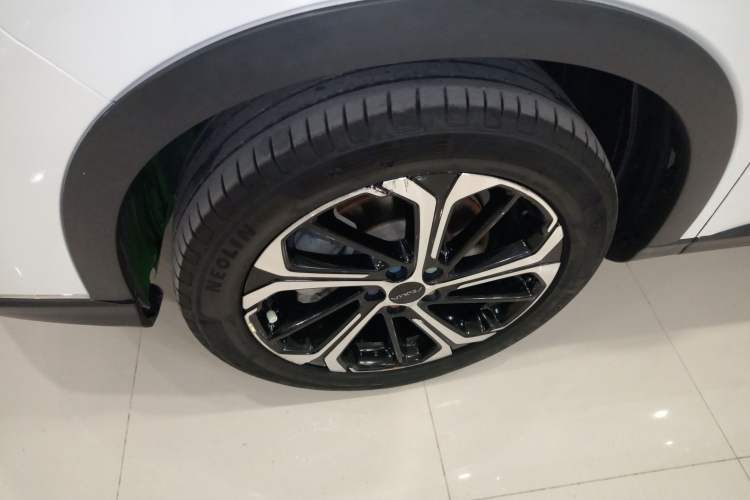 Used Dongfeng Aeolus Huge 2022 Mach Power 1.5T DareDrive Edition · Smart Left Front Wheel Hub