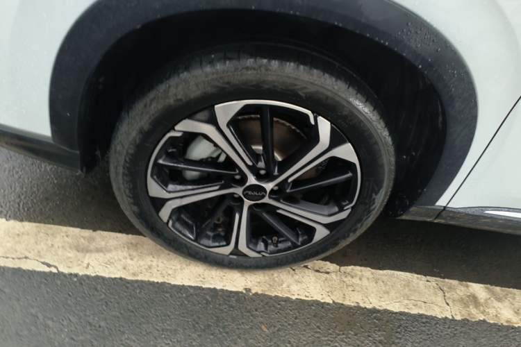 Used Dongfeng Aeolus Huge 2022 Mach Dual-Motor 1.5T MHD Dare-to-Dream Edition Left Front Wheel Hub