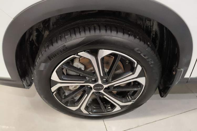 Used Dongfeng Aeolus Huge 2022 Mach Power 1.5T Dare-to-Love Edition Left Front Wheel Hub