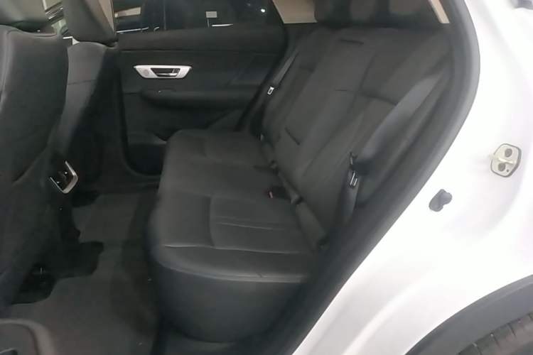 Used Dongfeng Aeolus Huge 2022 Mach Power 1.5T DareDrive Edition · Smart Left Rear Seat