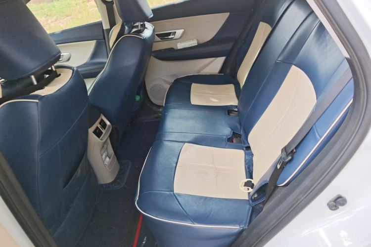 Used Dongfeng Aeolus Huge 2022 Mach Power 1.5T Dare-to-Love Edition Left Rear Seat