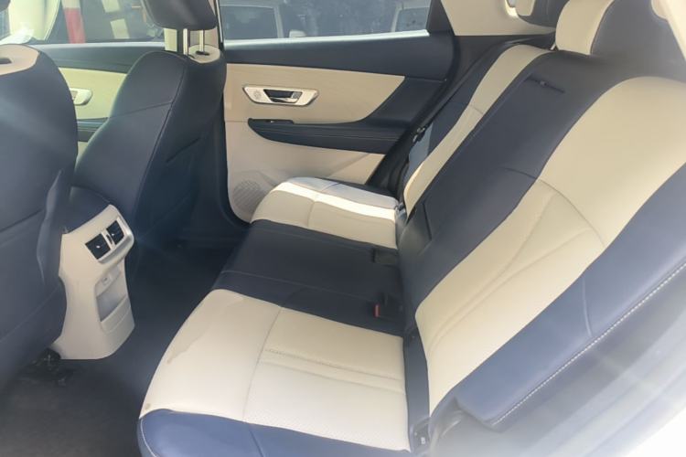 Used Dongfeng Aeolus Huge 2022 Mach Power 1.5T DareDrive Edition · Smart Left Rear Seat