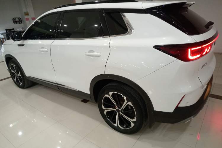 Used Dongfeng Aeolus Huge 2022 Mach Power 1.5T DareDrive Edition · Smart Left Side