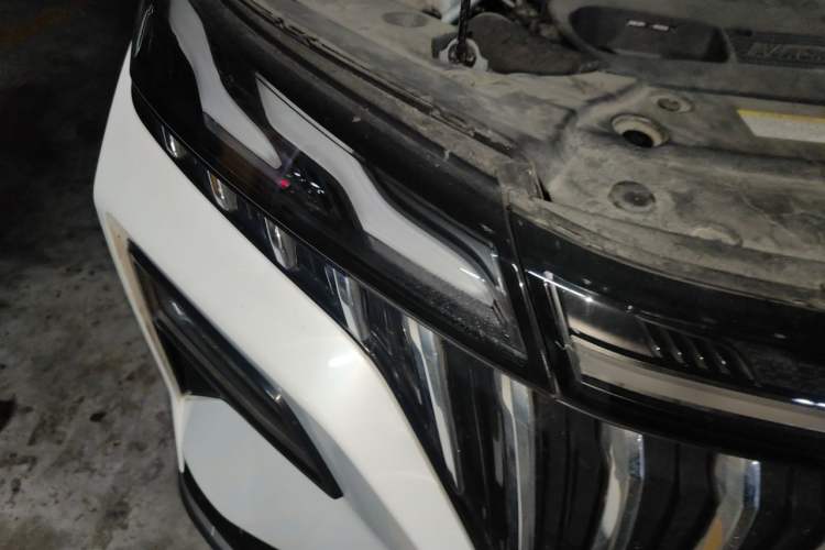 Used Dongfeng Aeolus Huge 2022 Mach Power 1.5T DareDrive Edition · Smart Right Front Headlight