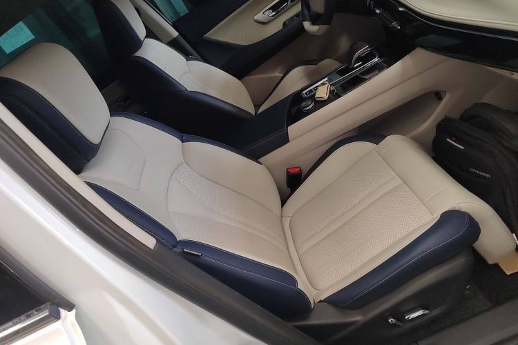 Used Dongfeng Aeolus Huge 2022 Mach Power 1.5T DareDrive Edition · Smart Right Front Seat