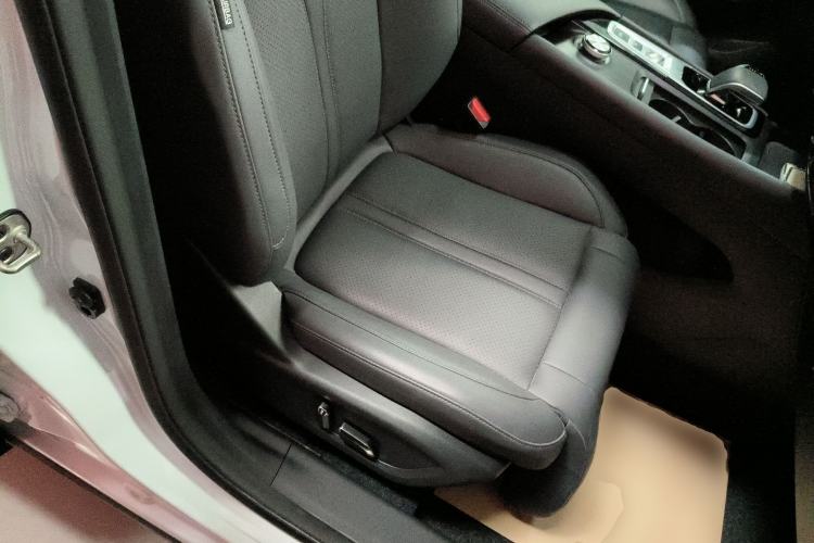 Used Dongfeng Aeolus Huge 2022 Mach Power 1.5T Dare-to-Love Edition Right Front Seat