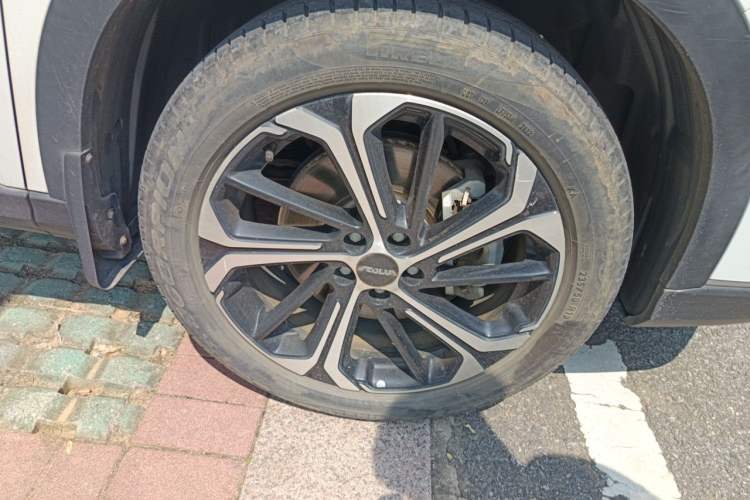 Used Dongfeng Aeolus Huge 2022 Mach Dual-Motor 1.5T MHD Dare-to-Dream Edition Right Front Wheel Hub
