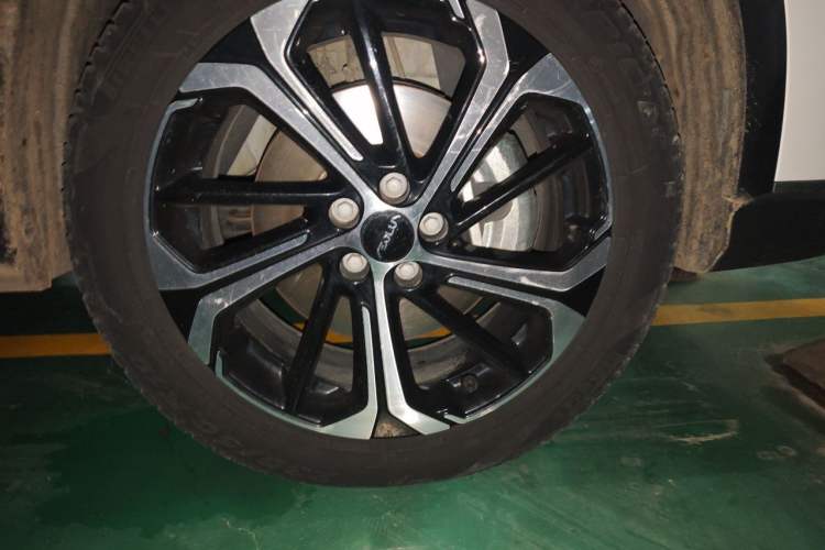 Used Dongfeng Aeolus Huge 2022 Mach Dual-Motor 1.5T MHD Dare-to-Dream Edition Right Front Wheel Hub
