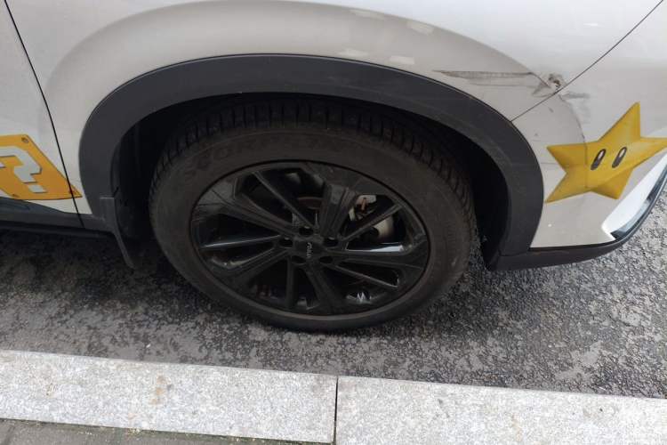 Used Dongfeng Aeolus Huge 2022 Mach Dual-Motor 1.5T MHD Dare-to-Dream Edition Right Front Wheel Hub