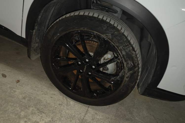 Used Dongfeng Aeolus Huge 2022 Mach Power 1.5T Dare-to-Love Edition Right Front Wheel Hub