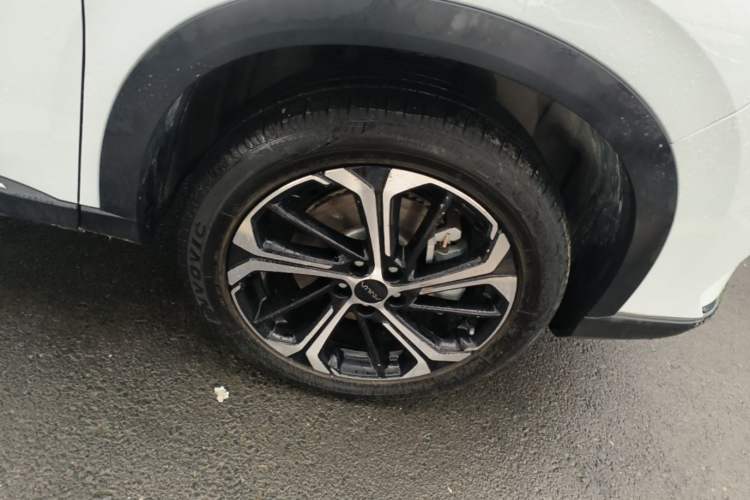 Used Dongfeng Aeolus Huge 2022 Mach Dual-Motor 1.5T MHD Dare-to-Dream Edition Right Rear Wheel Hub