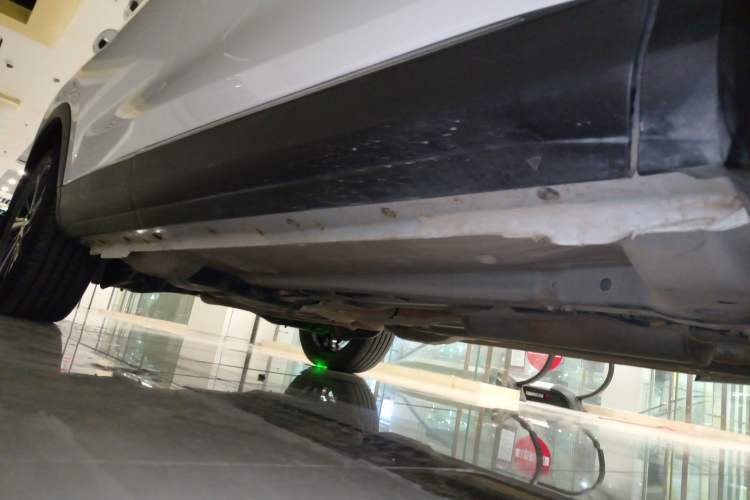 Used Dongfeng Aeolus Huge 2022 Mach Power 1.5T DareDrive Edition · Smart Right Side Sill