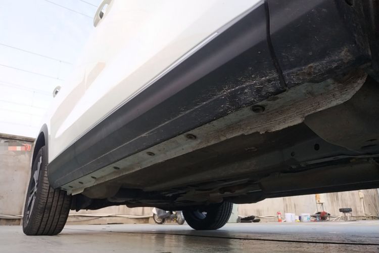 Used Dongfeng Aeolus Huge 2022 Mach Power 1.5T DareDrive Edition · Smart Right Side Sill