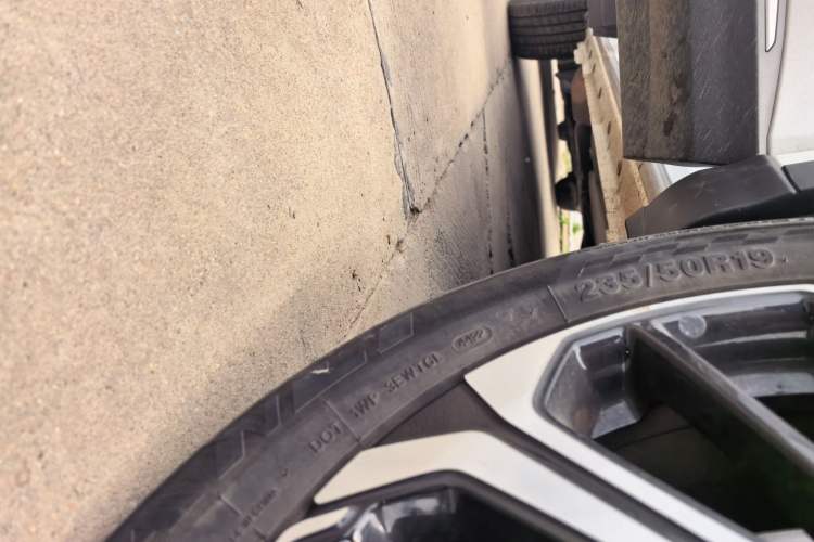 Used Dongfeng Aeolus Huge 2022 Mach Power 1.5T DareDrive Edition · Smart Right Side Sill