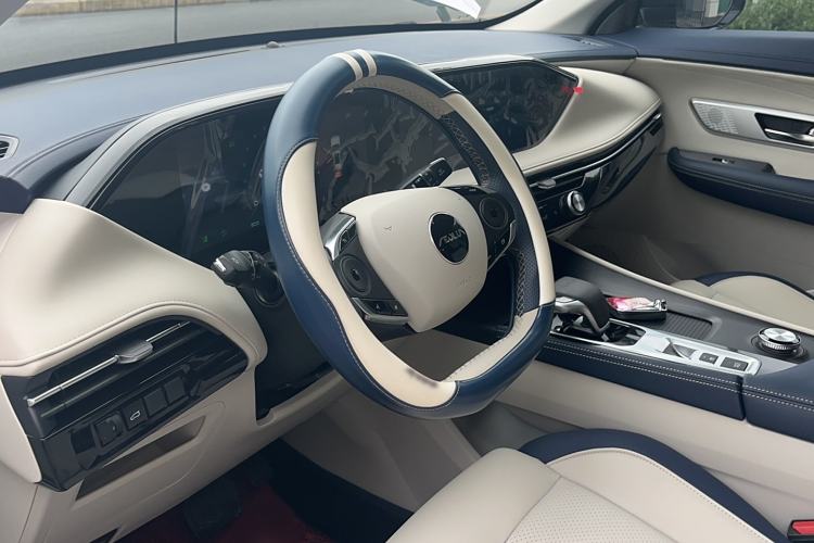 Used Dongfeng Aeolus Huge 2022 Mach Power 1.5T Dare-Enjoy Edition · Smart Steering Wheel