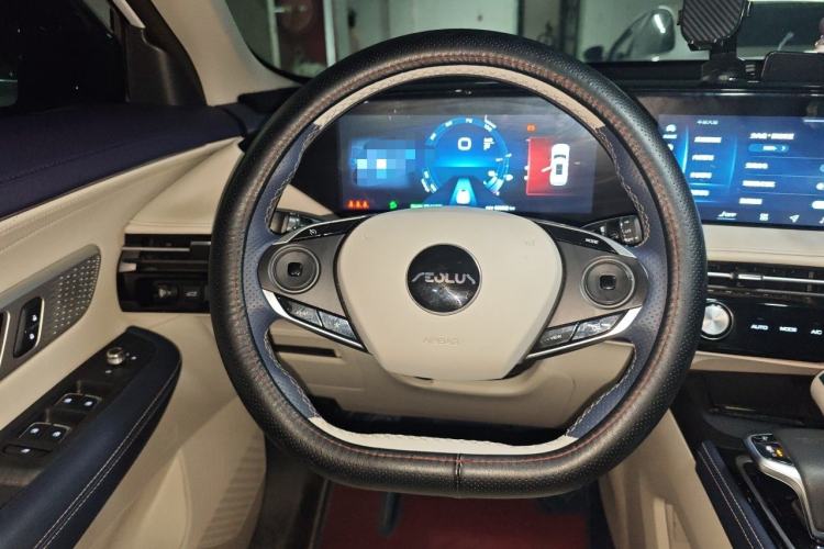 Used Dongfeng Aeolus Huge 2022 Mach Dual-Motor 1.5T MHD Dare-to-Dream Edition Steering Wheel