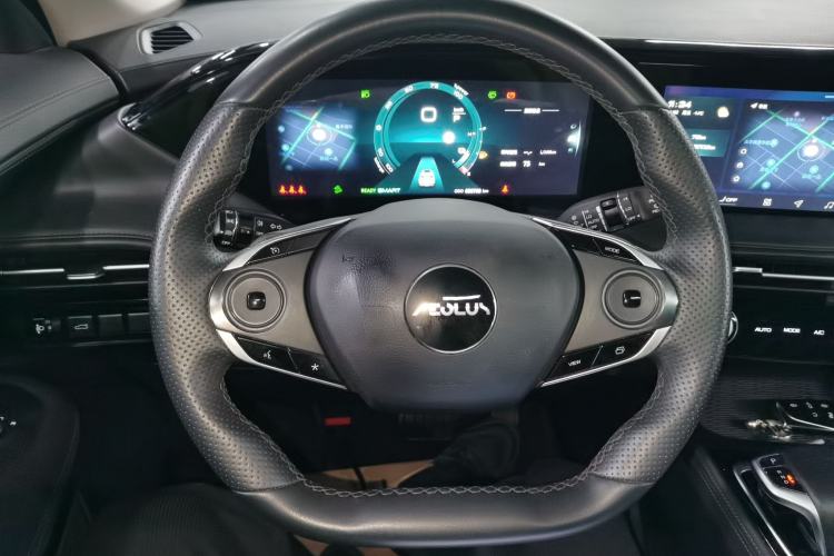 Used Dongfeng Aeolus Huge 2022 Mach Dual-Motor 1.5T MHD Dare-to-Dream Edition Steering Wheel