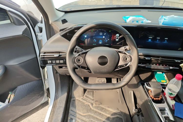 Used Dongfeng Aeolus Huge 2022 Mach Power 1.5T DareDrive Edition · Smart Steering Wheel