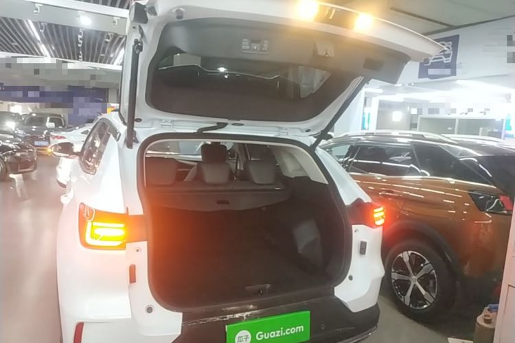 Used Dongfeng Aeolus Huge 2022 Mach Power 1.5T DareDrive Edition · Smart Trunk