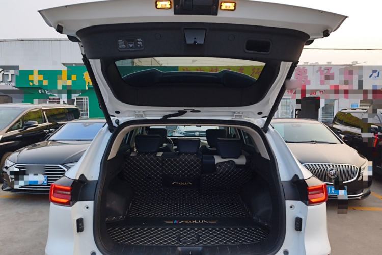 Used Dongfeng Aeolus Huge 2022 Mach Power 1.5T DareDrive Edition · Smart Trunk