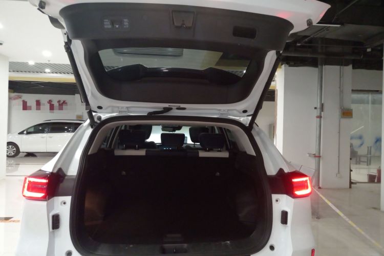Used Dongfeng Aeolus Huge 2022 Mach Power 1.5T DareDrive Edition · Smart Trunk
