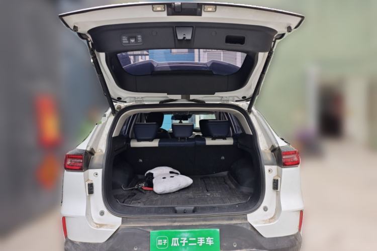 Used Dongfeng Aeolus Huge 2022 Mach Dual-Motor 1.5T MHD Dare-to-Dream Edition Trunk