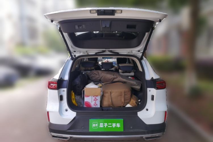 Used Dongfeng Aeolus Huge 2022 Mach Power 1.5T Dare-to-Love Edition Trunk