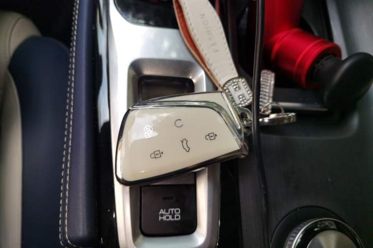 Used Dongfeng Aeolus Huge 2022 Mach Power 1.5T Dare-to-Love Edition Vehicle Key