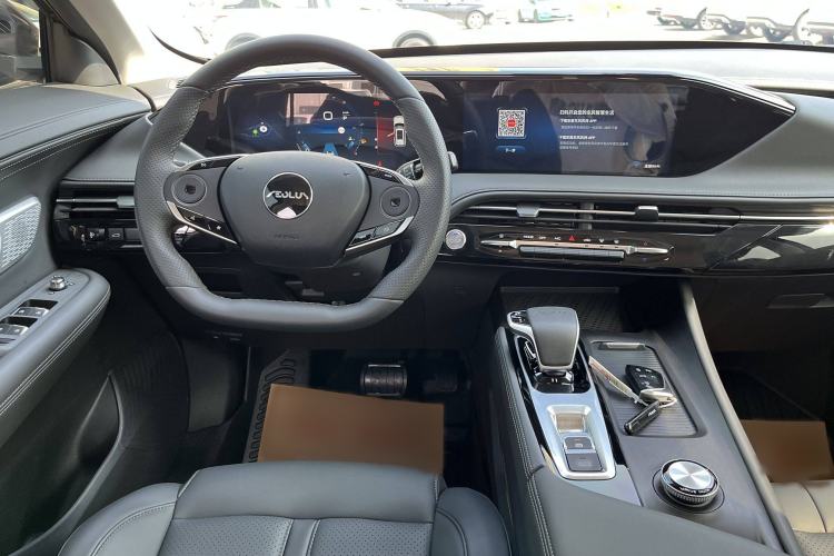 Used Dongfeng Aeolus Huge 2024 Mach Power 1.5T Premium Model Audio And AC Panel