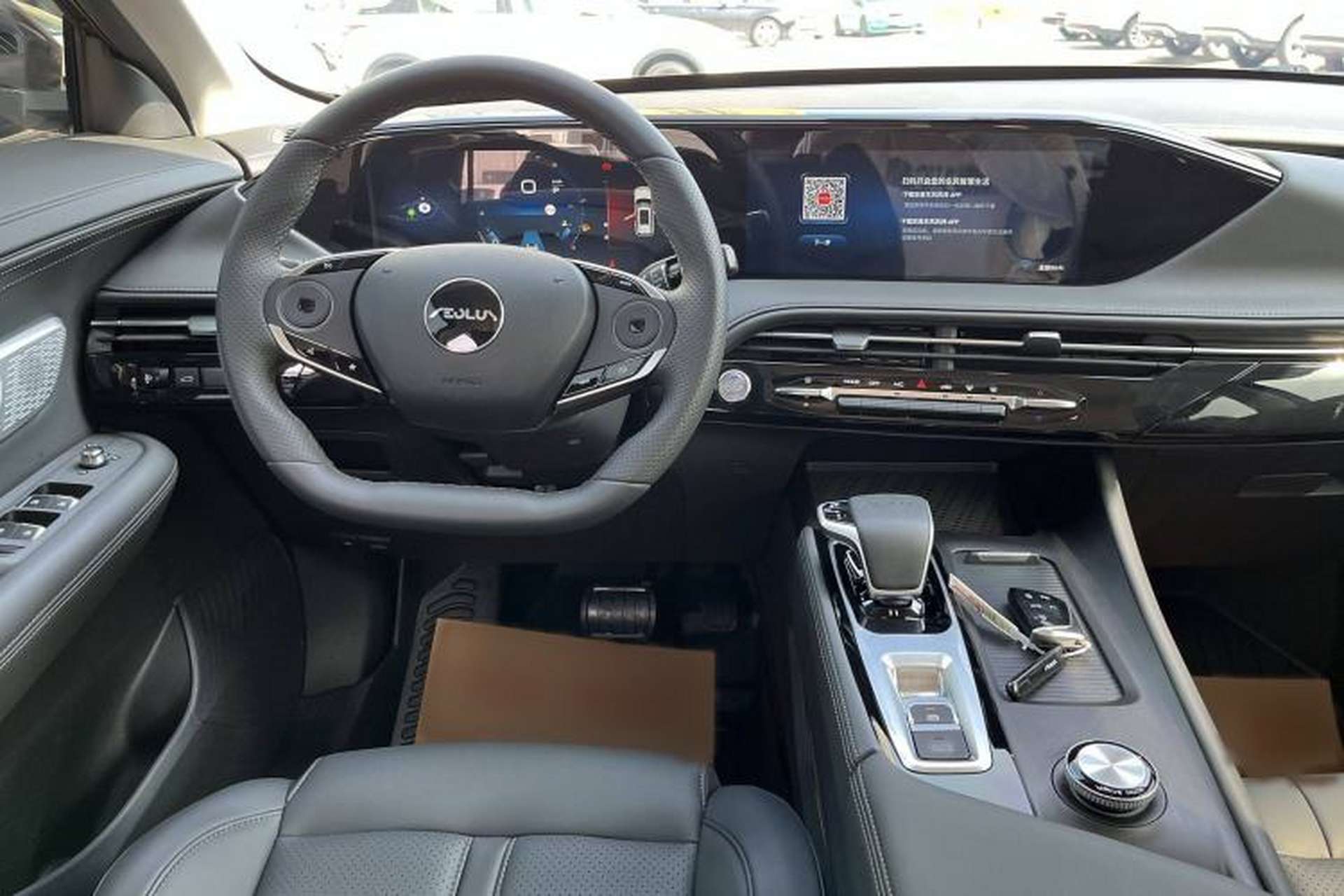 Used Dongfeng Aeolus Huge 2024 Mach Power 1.5T Premium Model Audio And AC Panel