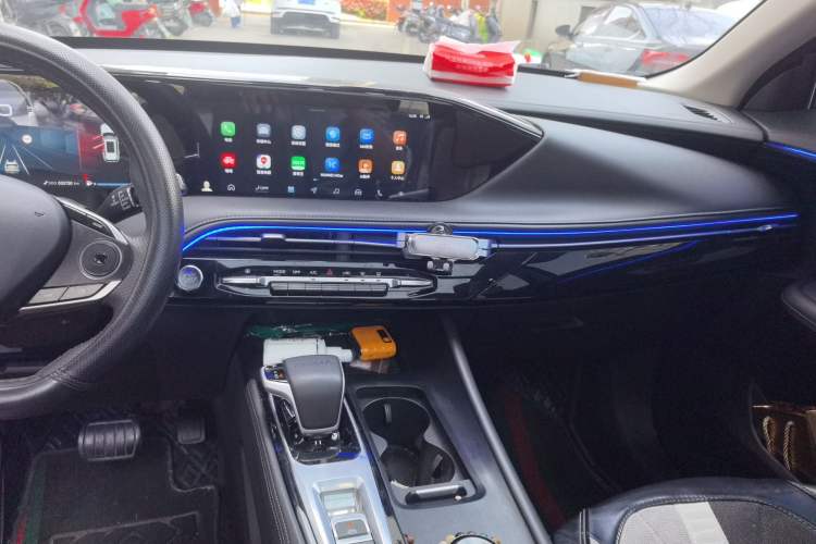 Used Dongfeng Aeolus Huge 2024 Mach Power 1.5T Premium Model Audio And AC Panel