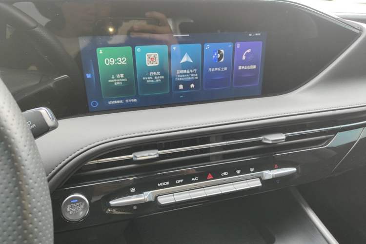 Used Dongfeng Aeolus Huge 2024 Mach Power 1.5T Luxury Model Audio And AC Panel