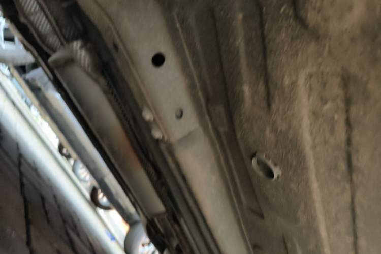 Used Dongfeng Aeolus Huge 2024 Mach Power 1.5T Luxury Model Chassis Front Left
