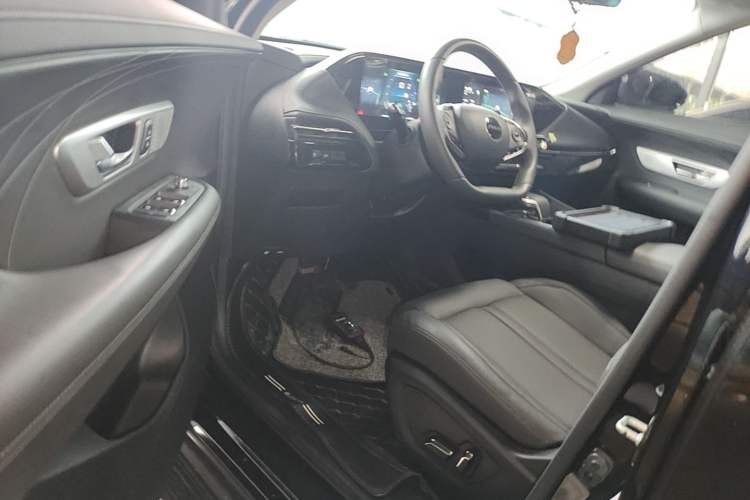 Used Dongfeng Aeolus Huge 2024 Mach Power 1.5T Premium Model Driver Seat